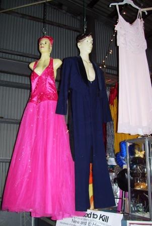 Navy Blue Retro Tails & Alfred Angelo Dres